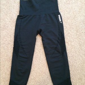 Gymshark seamless energy high waisted crops-black